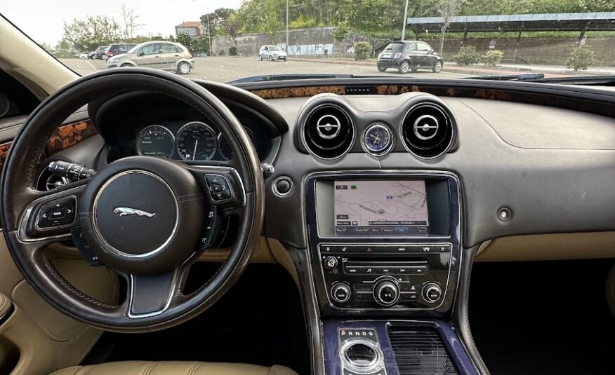 JAGUAR XJ 3.0 D V6 PREMIUM LUXURY