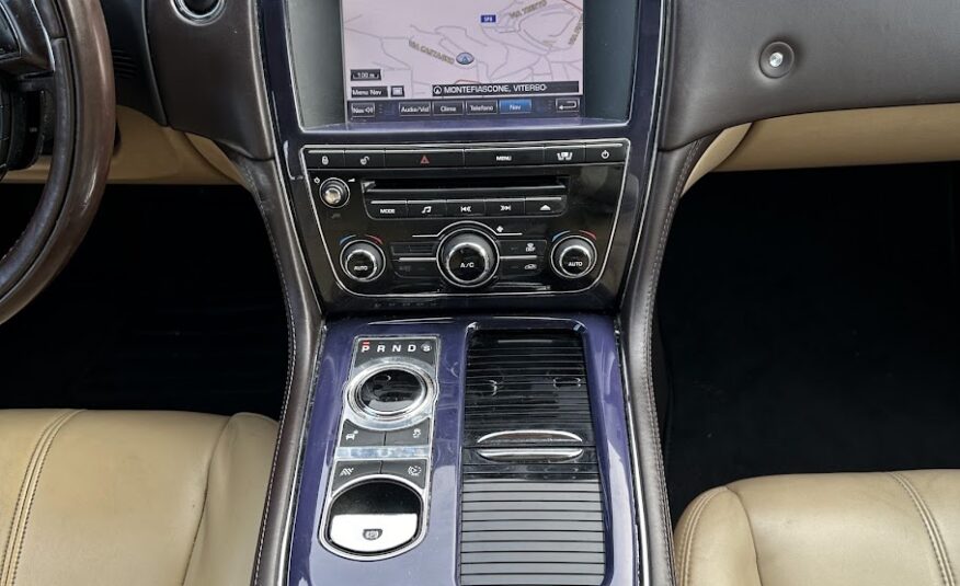 JAGUAR XJ 3.0 D V6 PREMIUM LUXURY