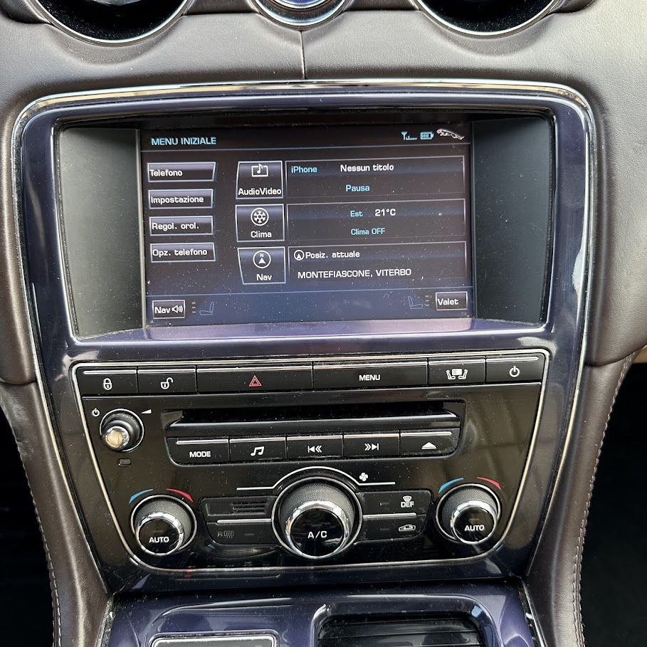 JAGUAR XJ 3.0 D V6 PREMIUM LUXURY