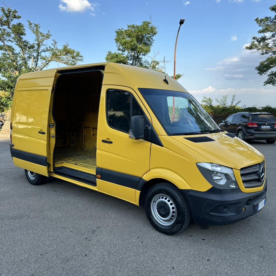 MERCEDES SPRINTER F37/33 311