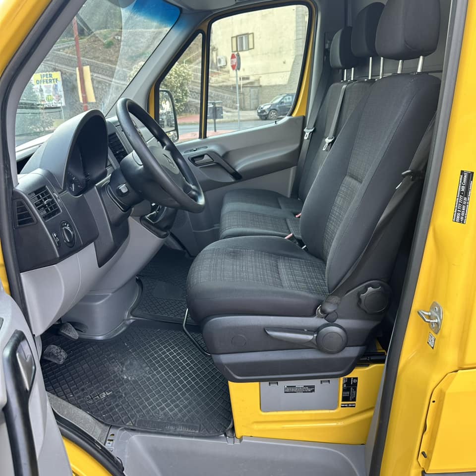 MERCEDES SPRINTER F37/33 311