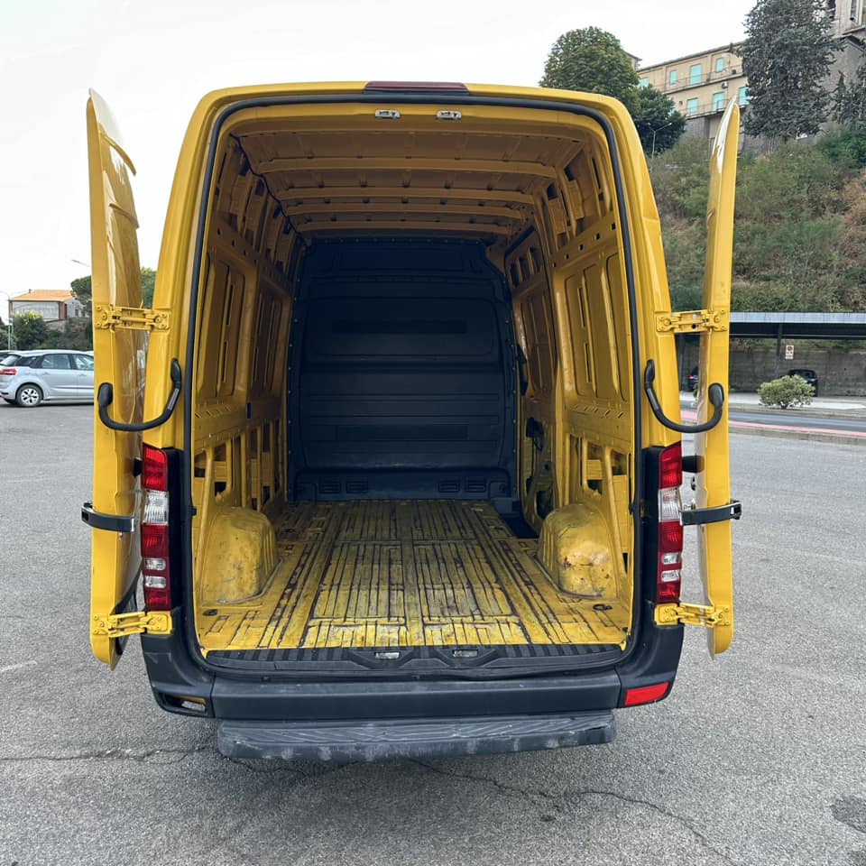 MERCEDES SPRINTER F37/33 311