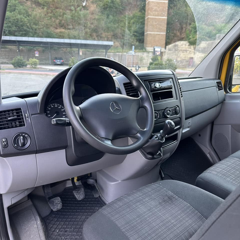 MERCEDES SPRINTER F37/33 311