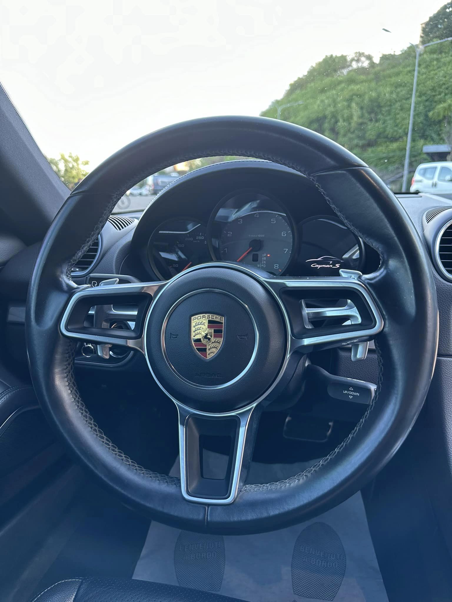 𝐏𝐎𝐑𝐒𝐂𝐇𝐄 𝐂𝐀𝐘𝐌𝐀𝐍 𝟕𝟏𝟖 𝐒