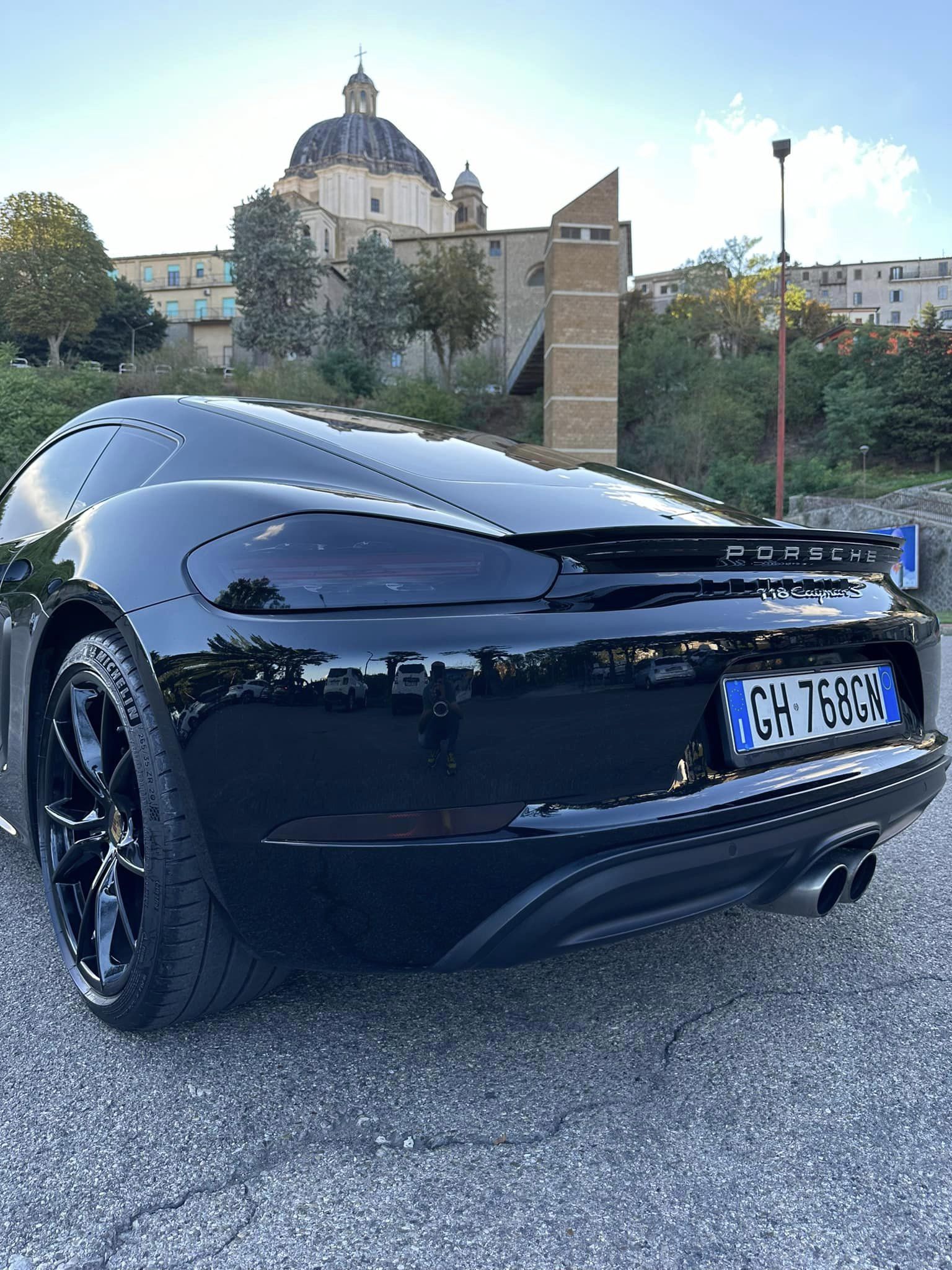 𝐏𝐎𝐑𝐒𝐂𝐇𝐄 𝐂𝐀𝐘𝐌𝐀𝐍 𝟕𝟏𝟖 𝐒