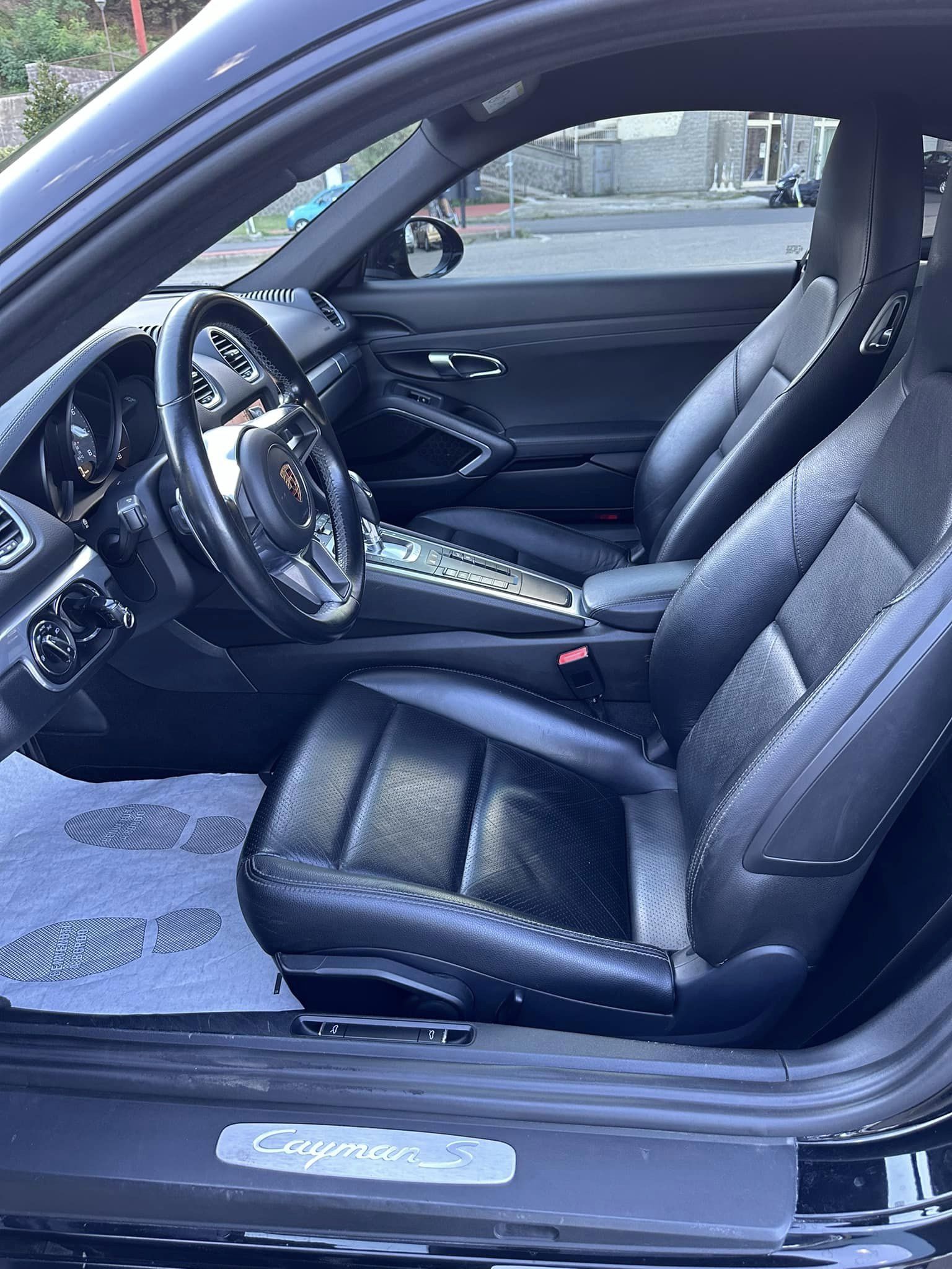 𝐏𝐎𝐑𝐒𝐂𝐇𝐄 𝐂𝐀𝐘𝐌𝐀𝐍 𝟕𝟏𝟖 𝐒