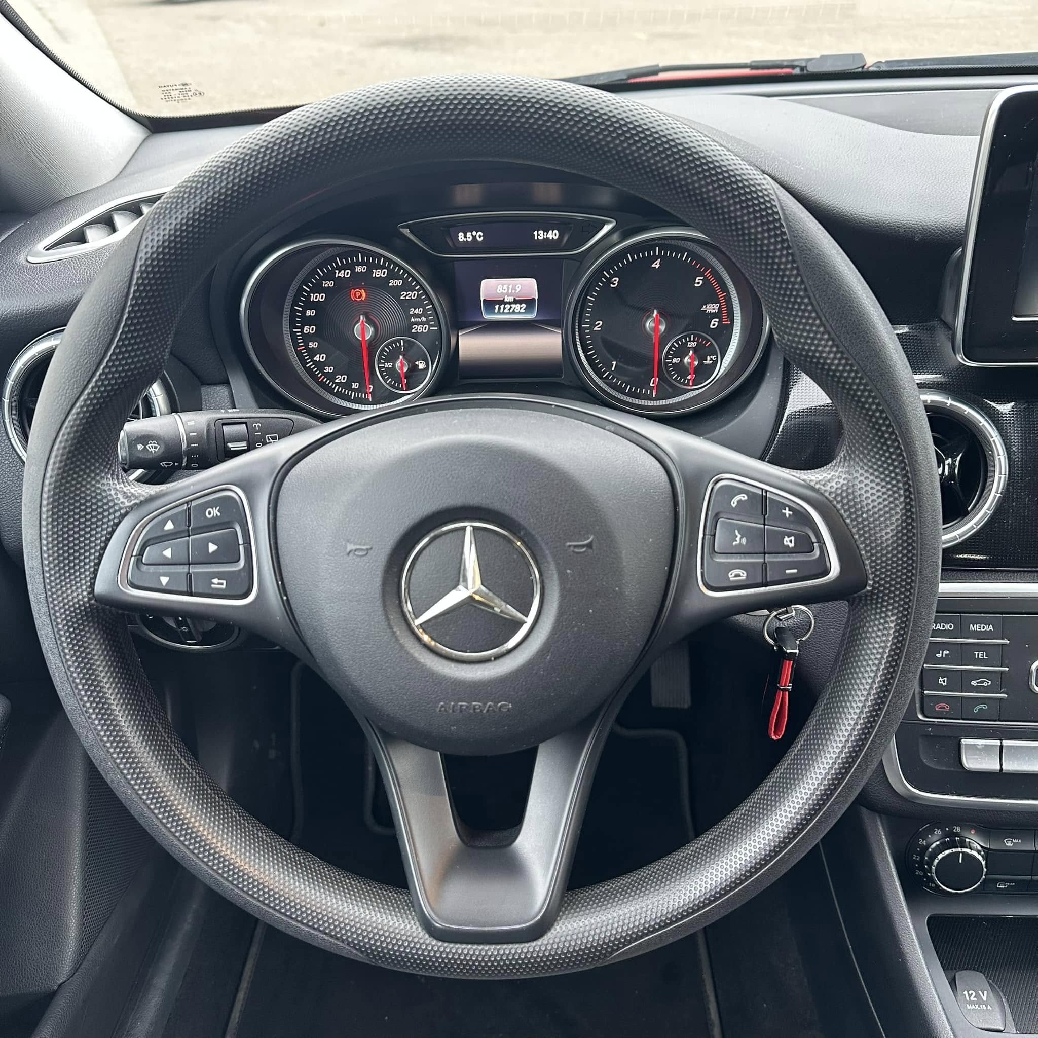 MERCEDES CLA SHOOTING BRAKE 180 D PREMIUM