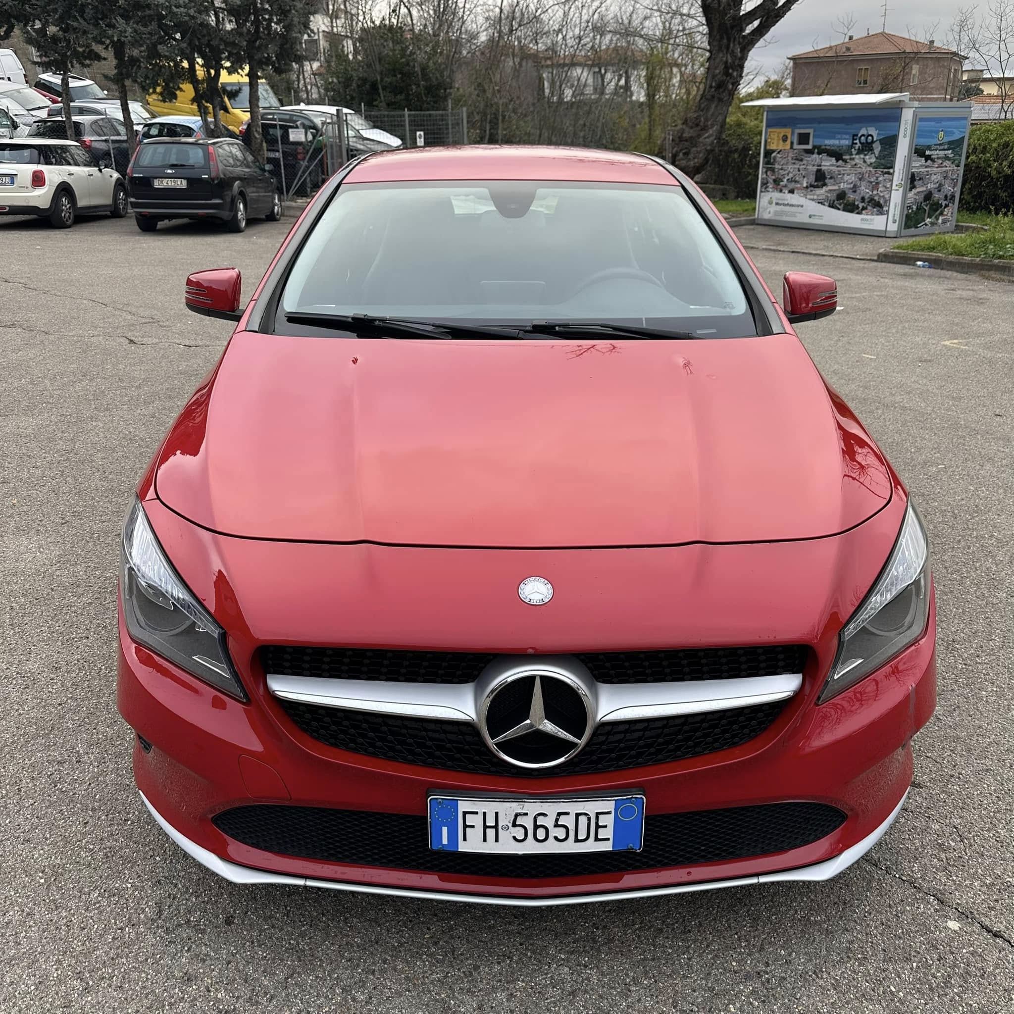 MERCEDES CLA SHOOTING BRAKE 180 D PREMIUM
