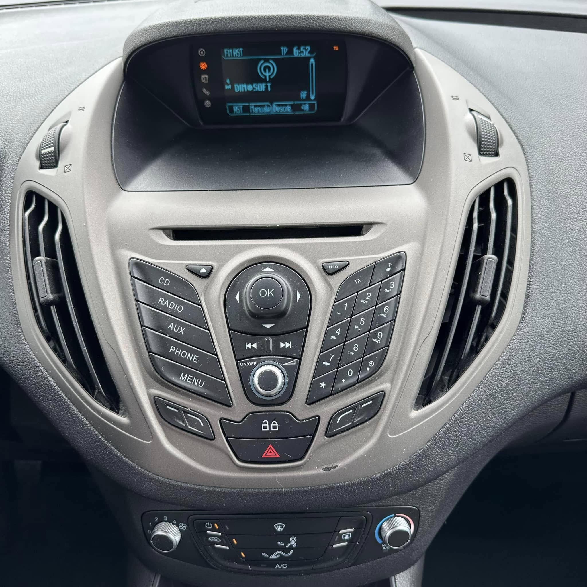 FORD TOURNEO COURIER 1.5 TDCI 75 CV