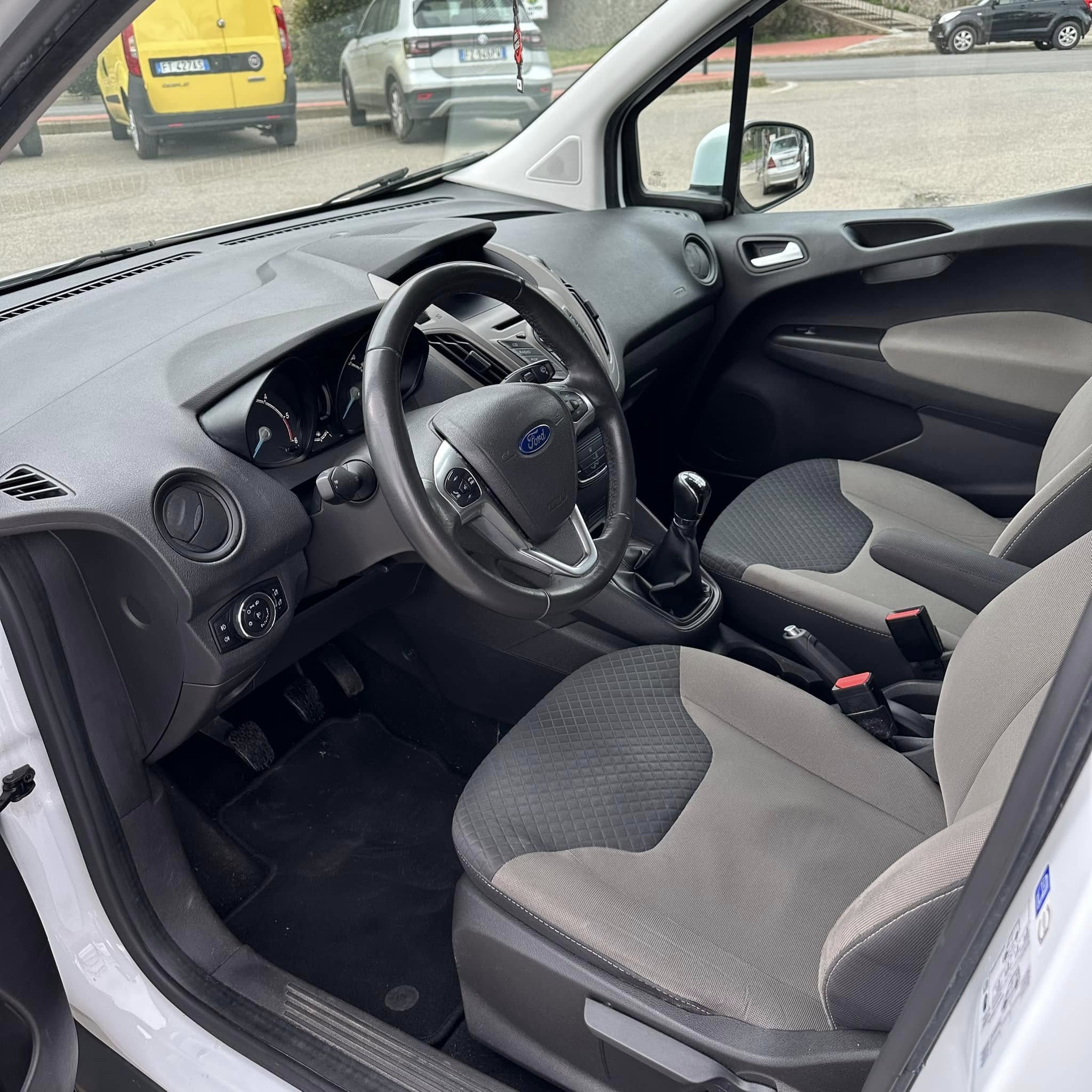 FORD TOURNEO COURIER 1.5 TDCI 75 CV