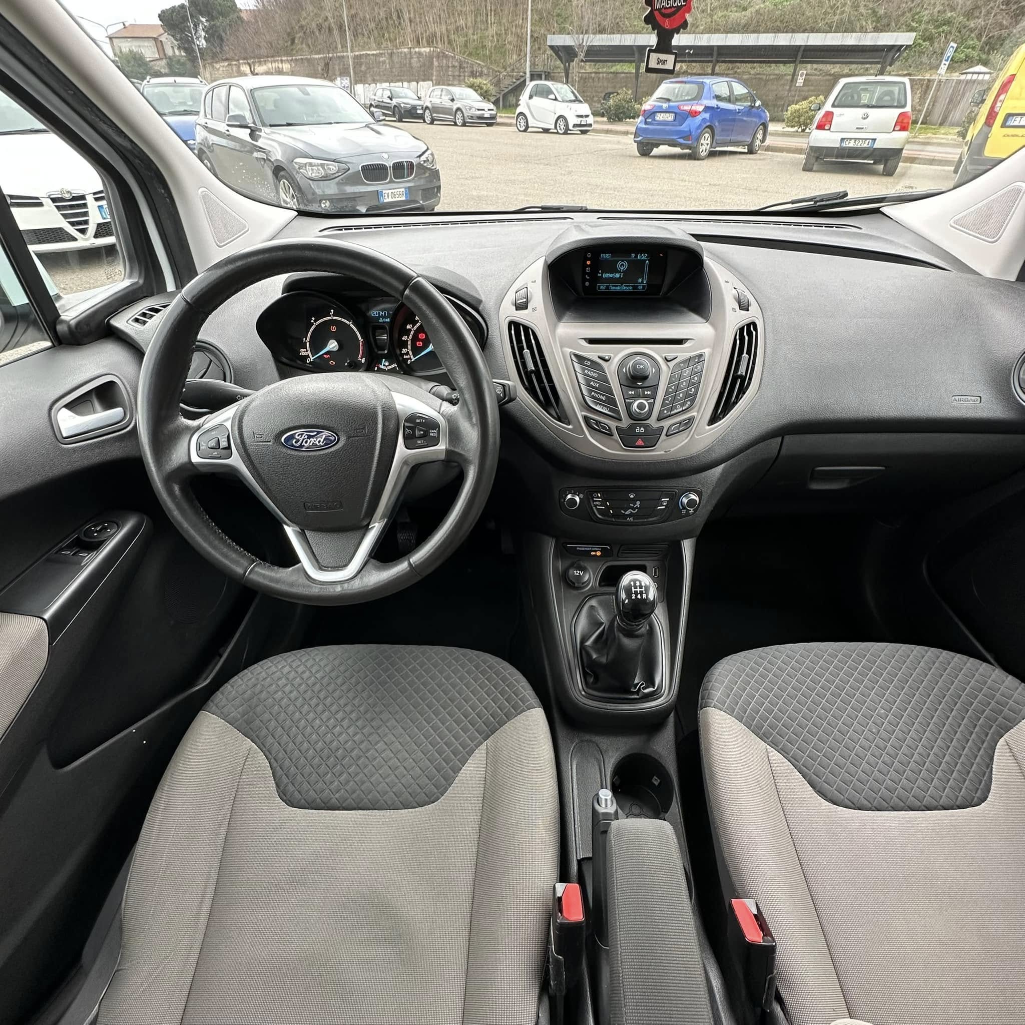 FORD TOURNEO COURIER 1.5 TDCI 75 CV