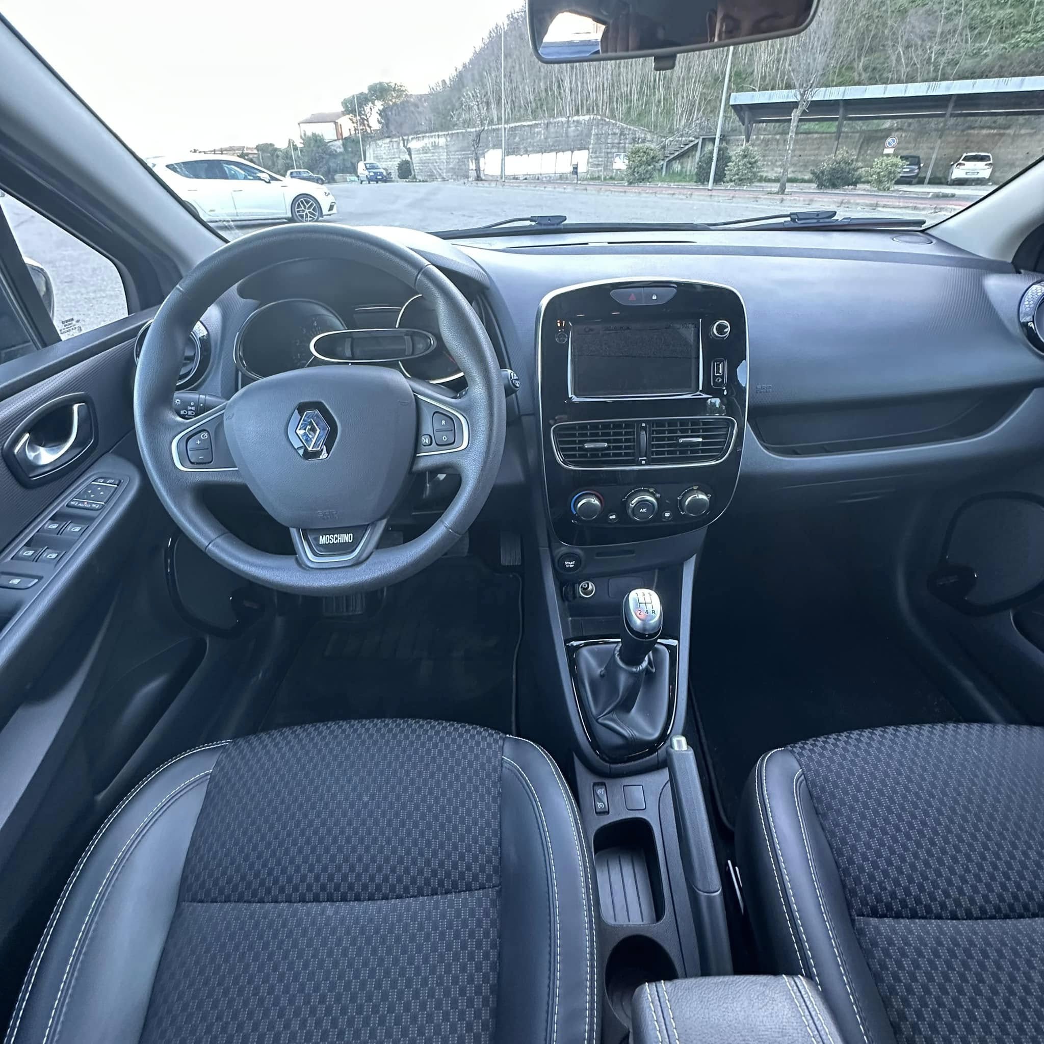 RENAULT CLIO 1.5 DCI 75 CV MOSCHINO