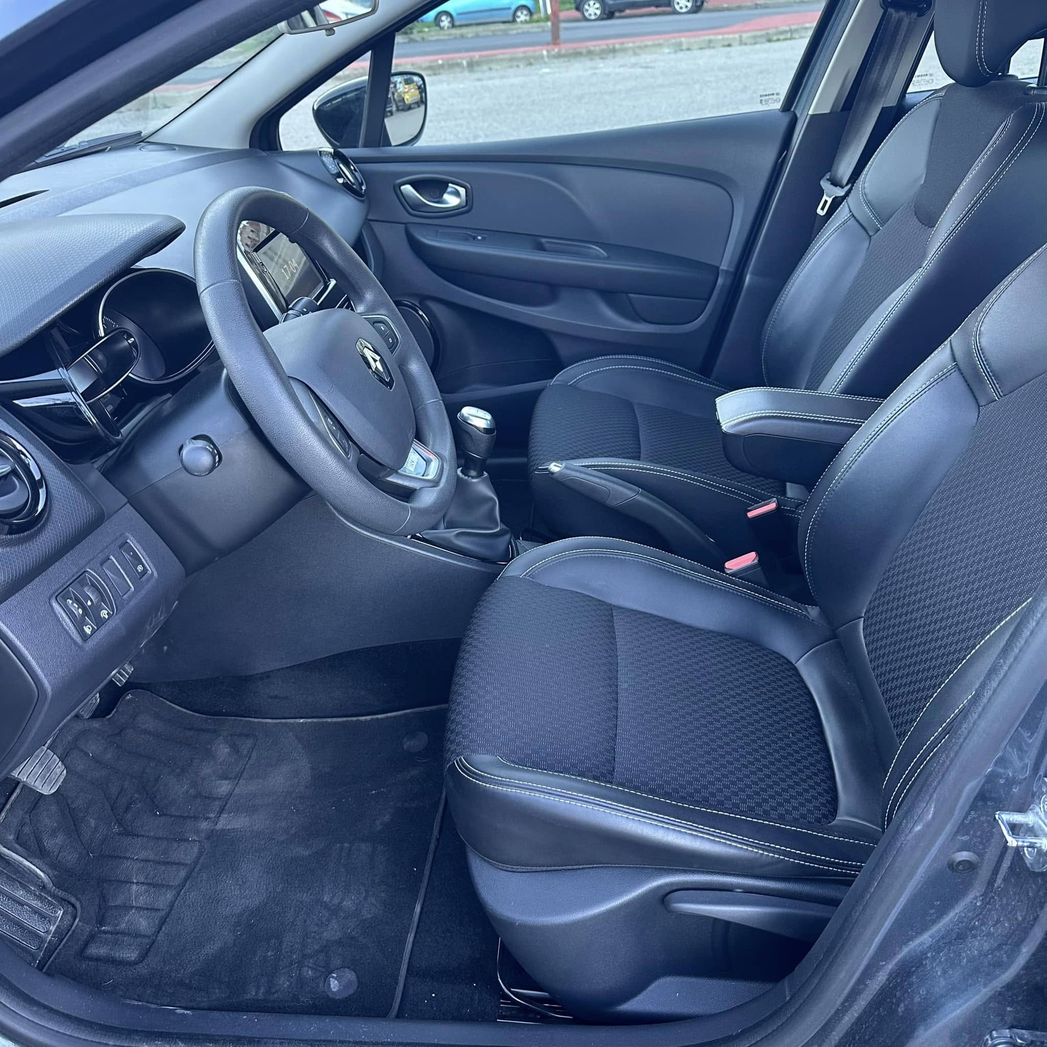 RENAULT CLIO 1.5 DCI 75 CV MOSCHINO