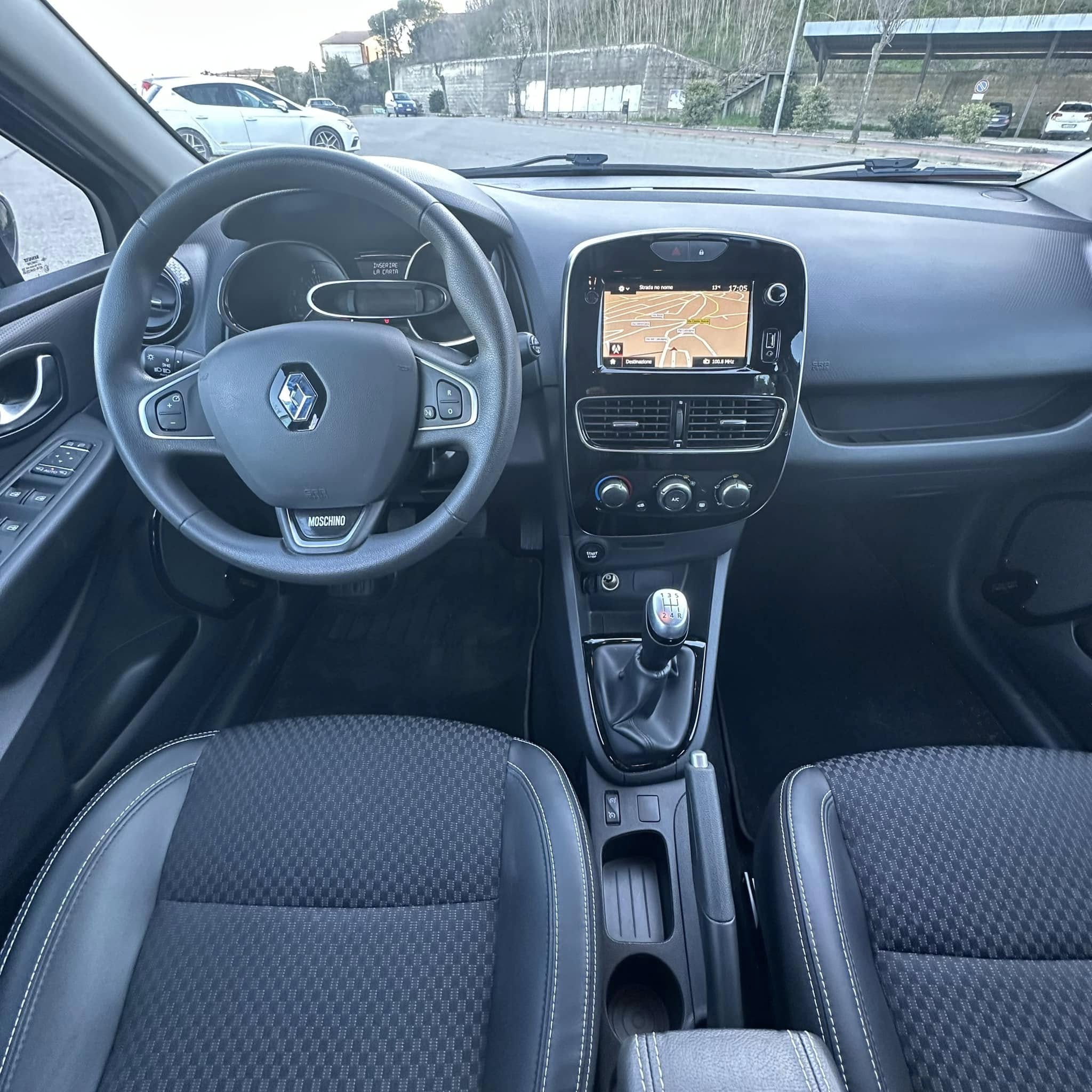 RENAULT CLIO 1.5 DCI 75 CV MOSCHINO