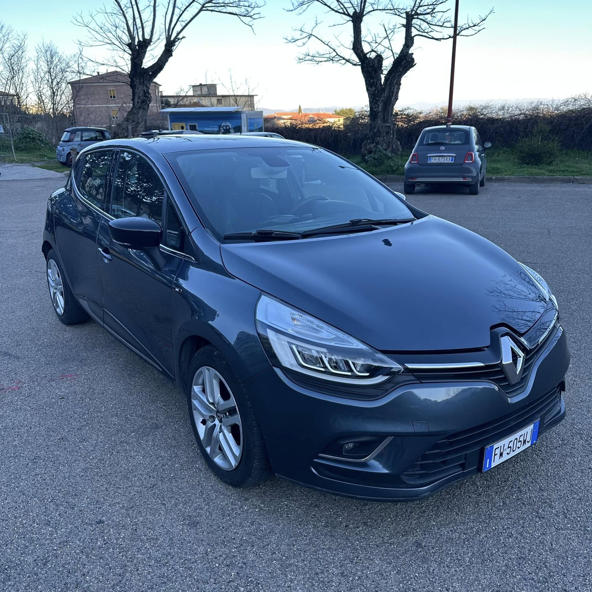 RENAULT CLIO 1.5 DCI 75 CV MOSCHINO