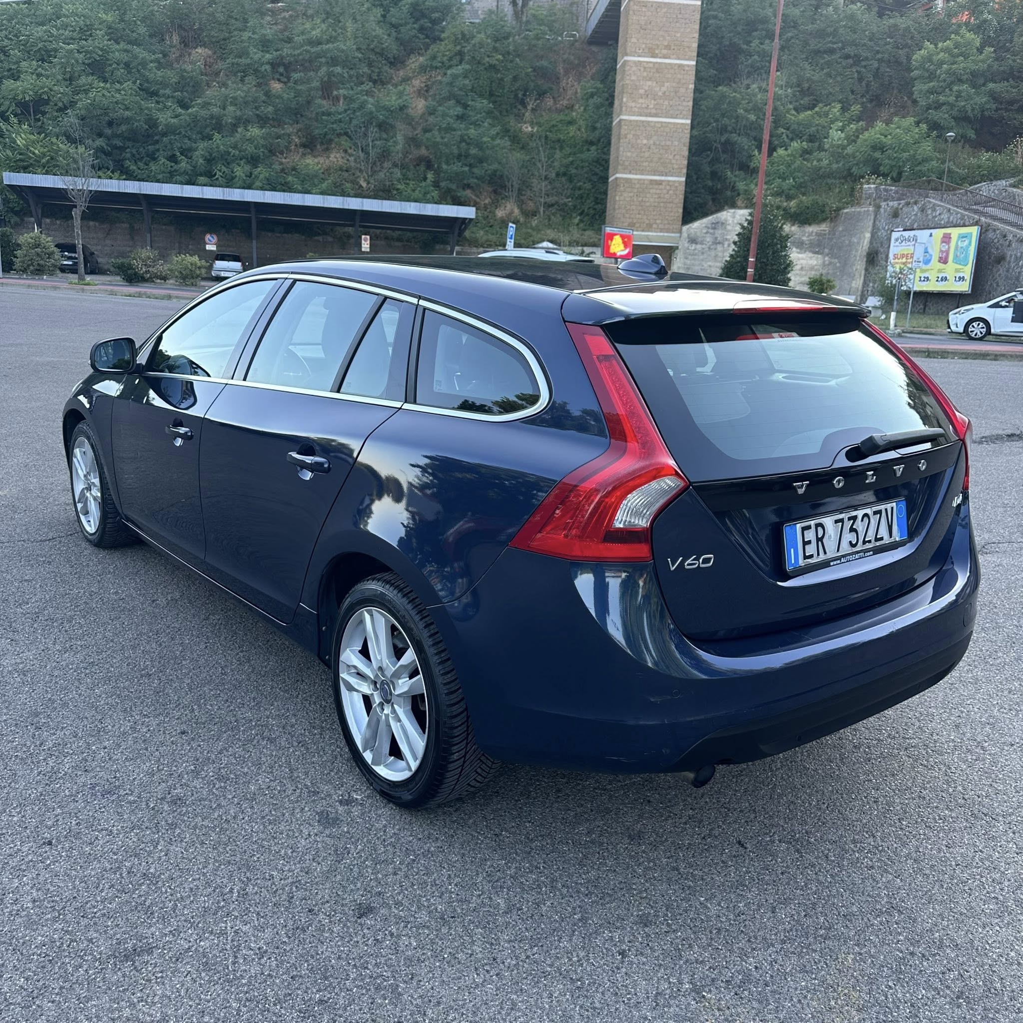 VOLVO V60 2.0 d AUTOMATICA