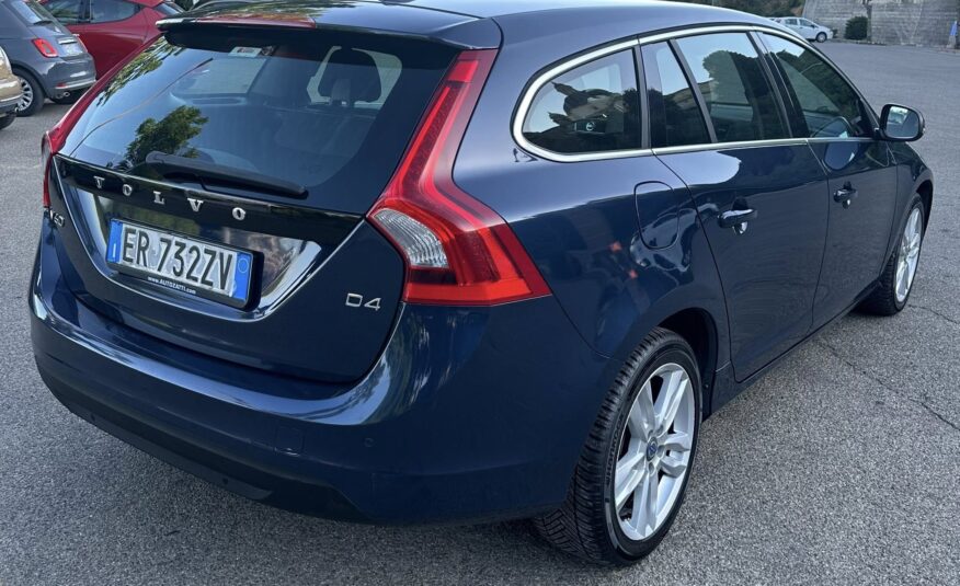 VOLVO V60 2.0 d AUTOMATICA
