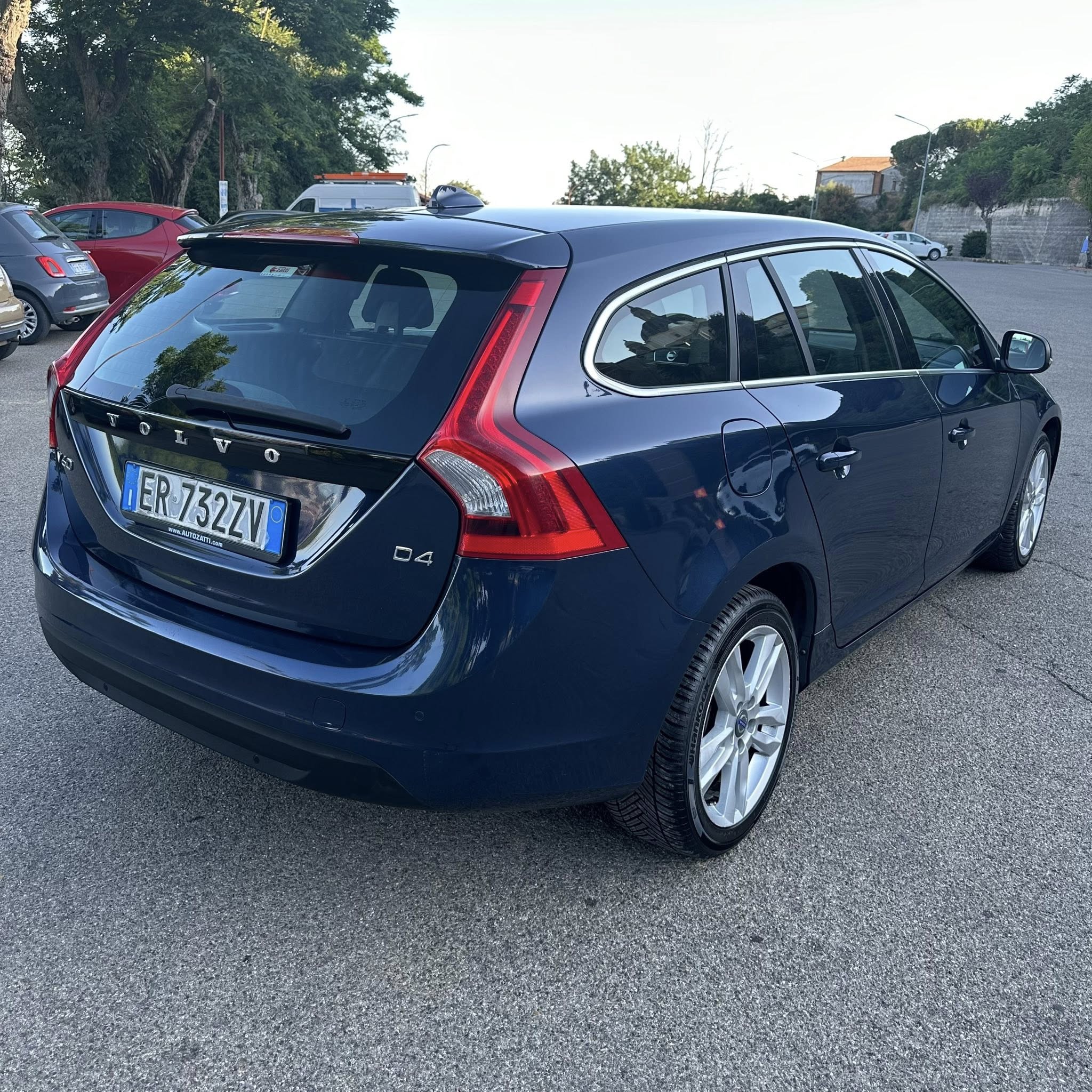 VOLVO V60 2.0 d AUTOMATICA