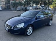 VOLVO V60 2.0 d AUTOMATICA