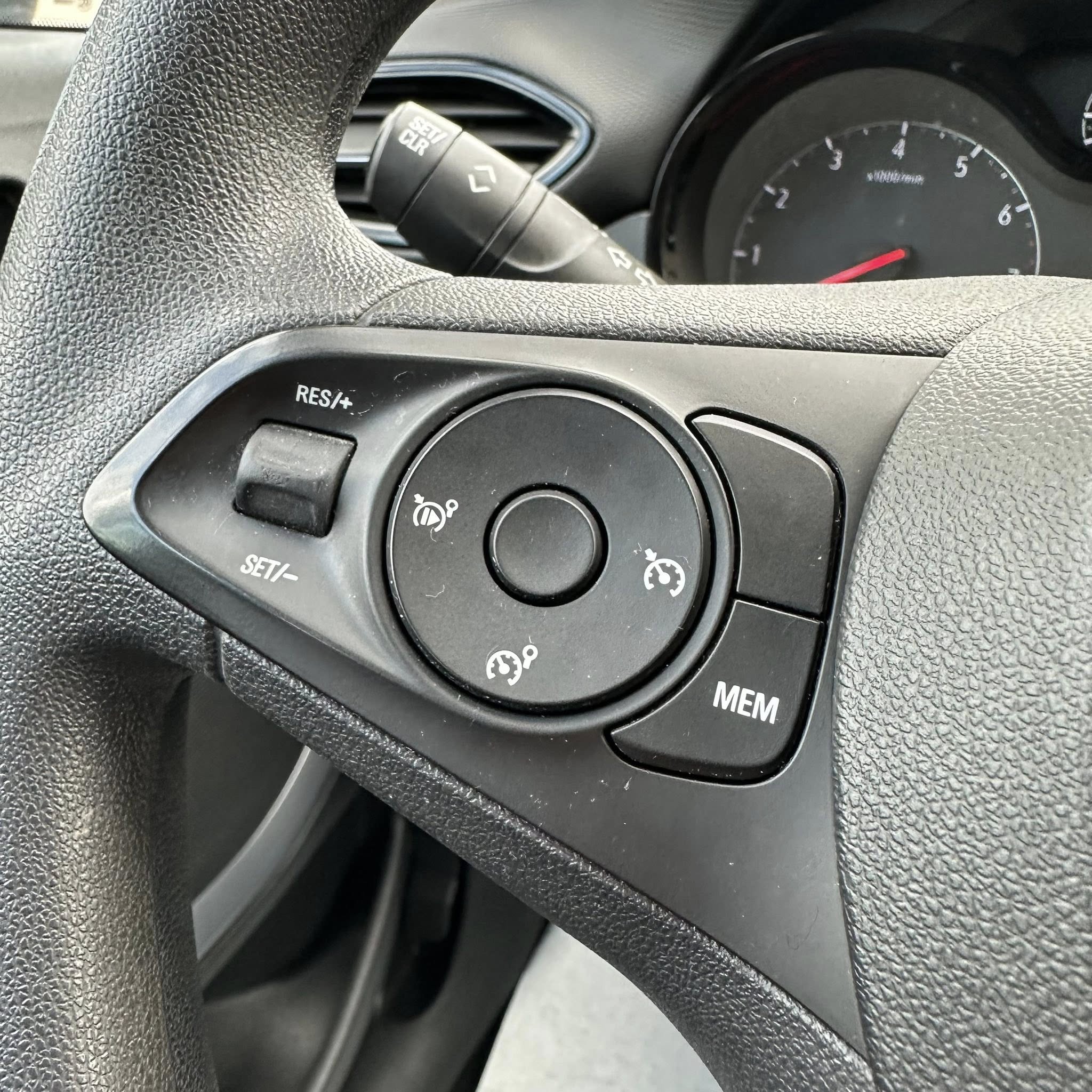 OPEL CROSSLAND X 1.2 12V INNOVATION