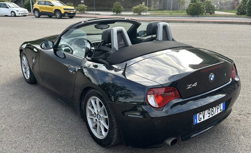 BMW Z4 2.0 i