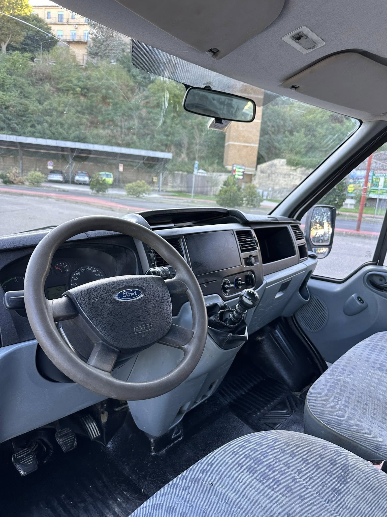 FORD TRANSIT 2.2 TDCI RIBALTABILE