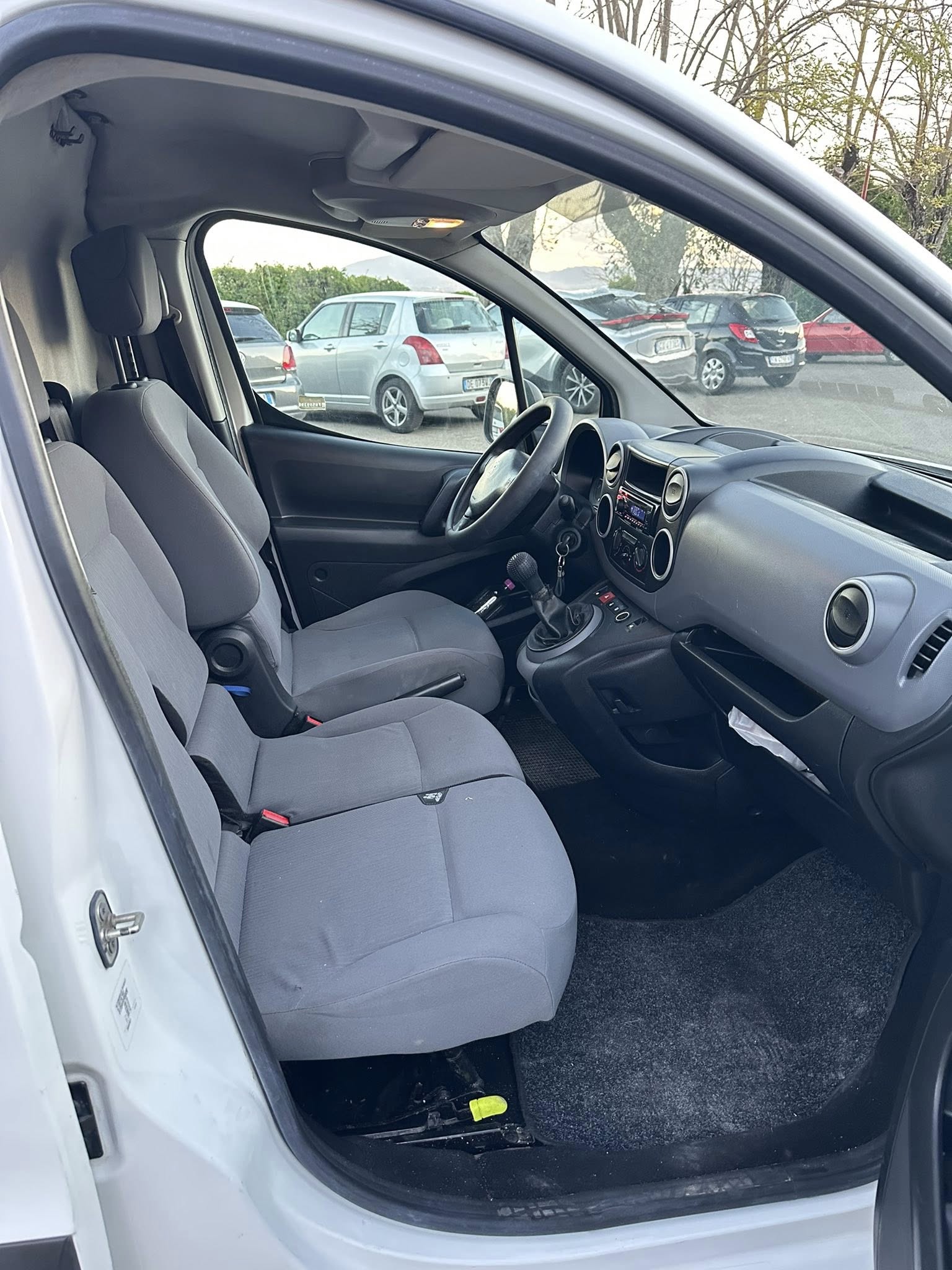 PEUGEOT PARTNER CARGO 1.6 HDI