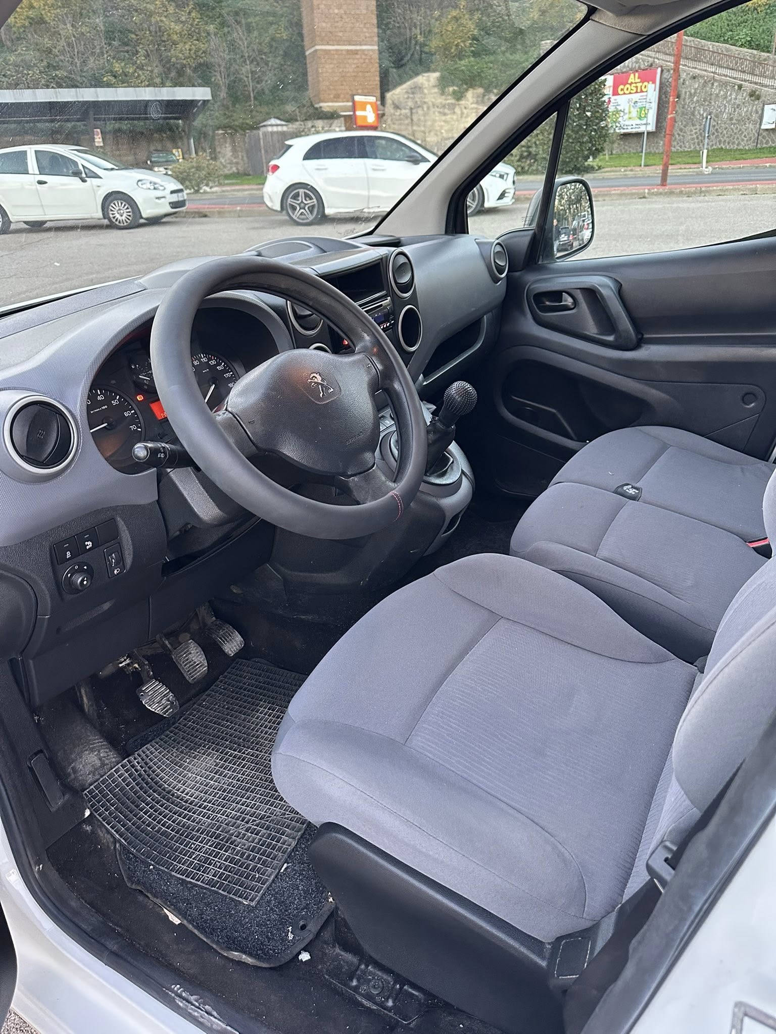 PEUGEOT PARTNER CARGO 1.6 HDI